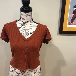 Burnt orange lettuce edge crop